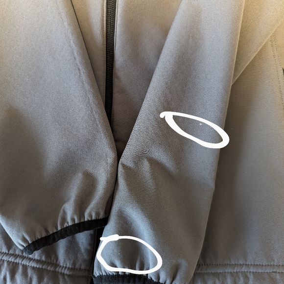 Asics womens softshell jacket, size large - Picture 14 of 14